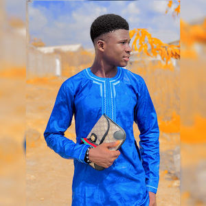 Meet your Posher, Cheick oumar